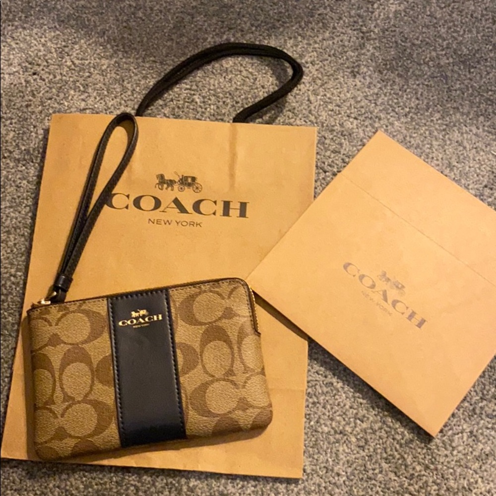Coach Wristlet BRAND NEW